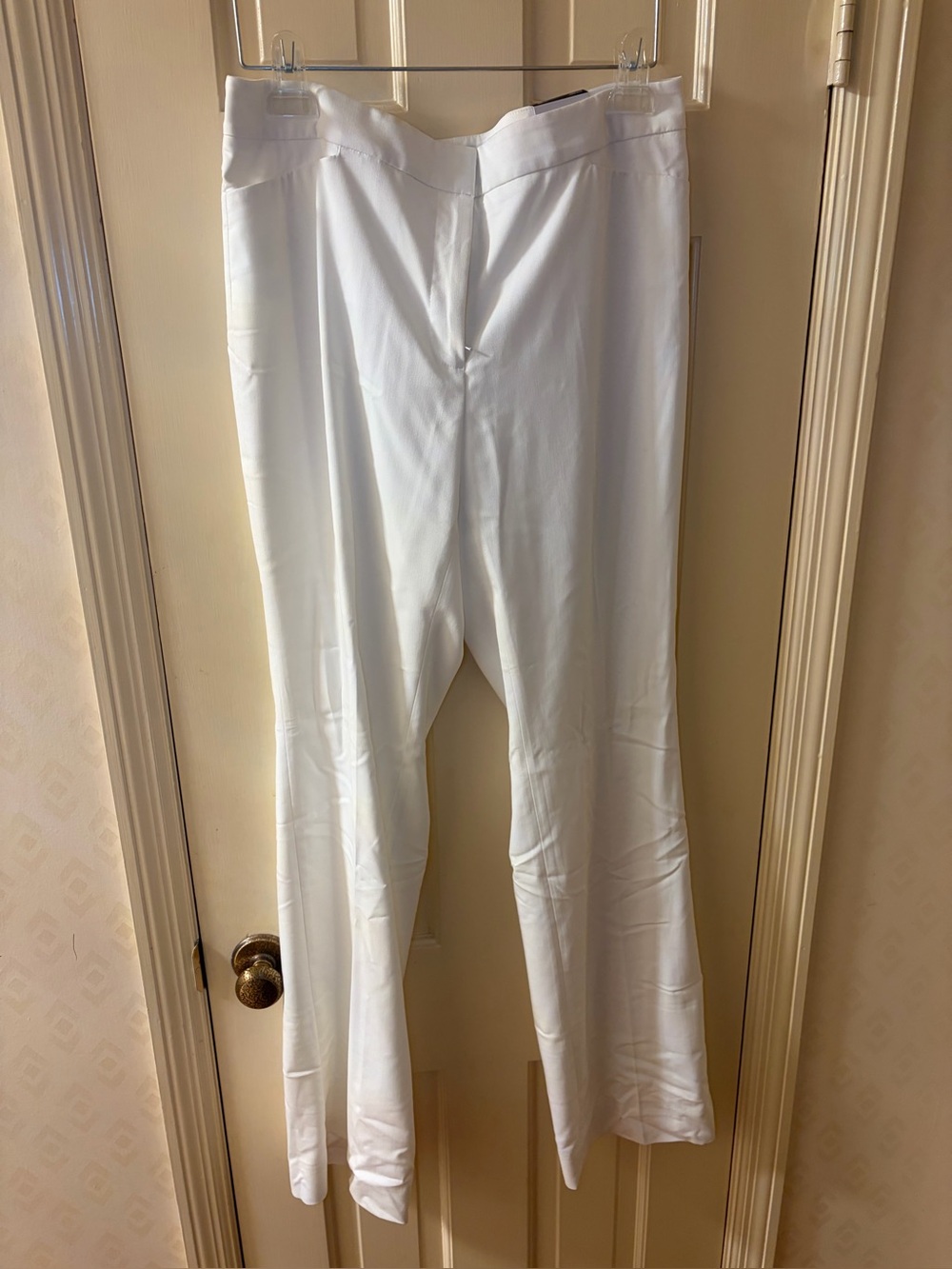 🌺White House Black Market White Wide-Leg Dress Pants💕